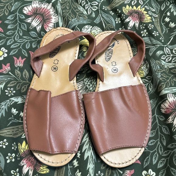 Brown Leather Sandals - Picture 1 of 3